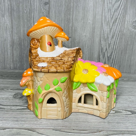 Vintage ceramic slip cast whimsical gnome home decoration garden decor lamp base - Picture 6 of 10